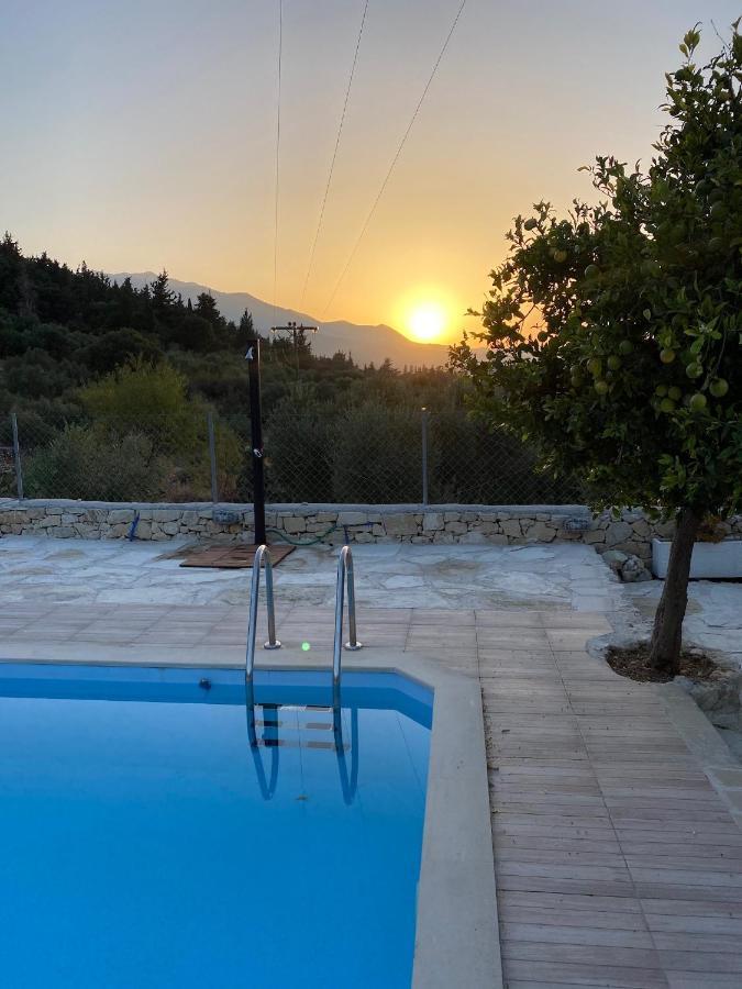 Old Stone Villa In Apokoronas Villa Nostalgia Kreta Filippos Екстер'єр фото